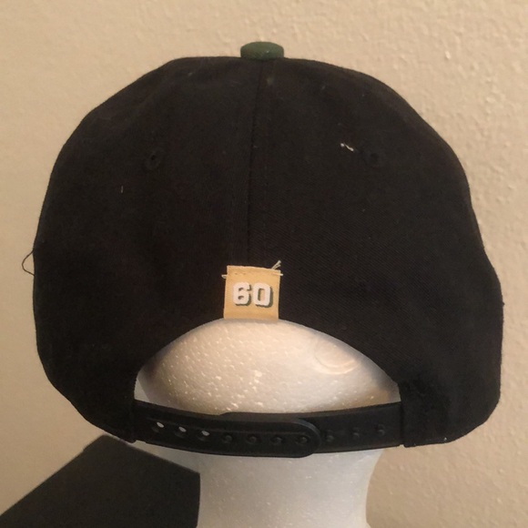 Melonwear Men's Snapback Hat Black Embroidered Milwaukee Bucks Logo - Picture 3 of 4